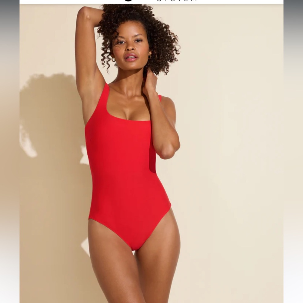 NWOT STYLEST Sapphire Sculpting Square Neck Swim Suit